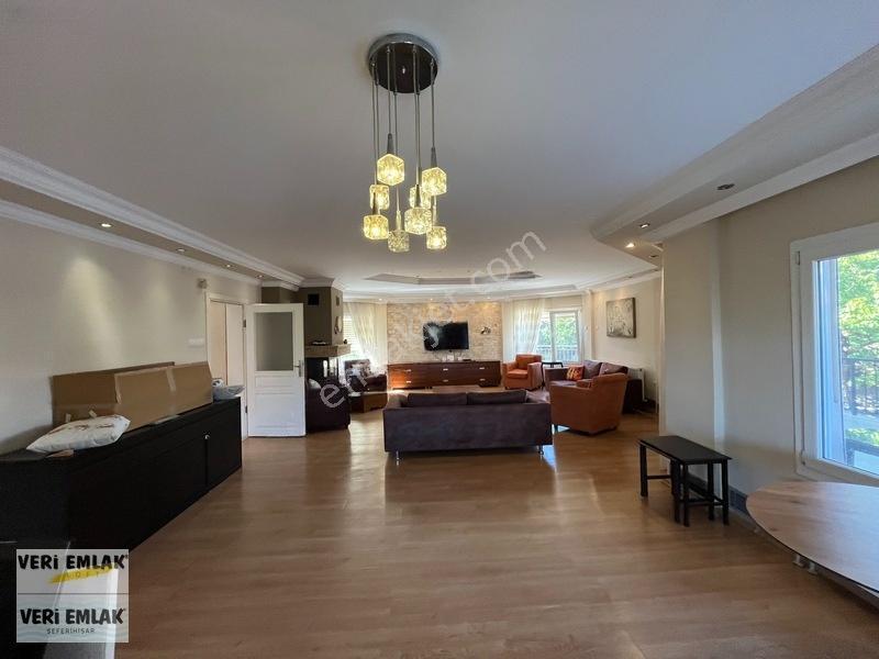 Veri'den Turunçevler'de Havuzlu Tam Müstakil 5+1 Lüks Villa — fotoğraf 3