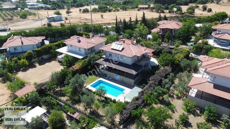 Veri'den Turunçevler'de Havuzlu Tam Müstakil 5+1 Lüks Villa — fotoğraf 9