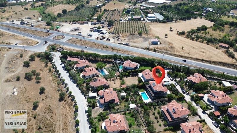 Veri'den Turunçevler'de Havuzlu Tam Müstakil 5+1 Lüks Villa — fotoğraf 11
