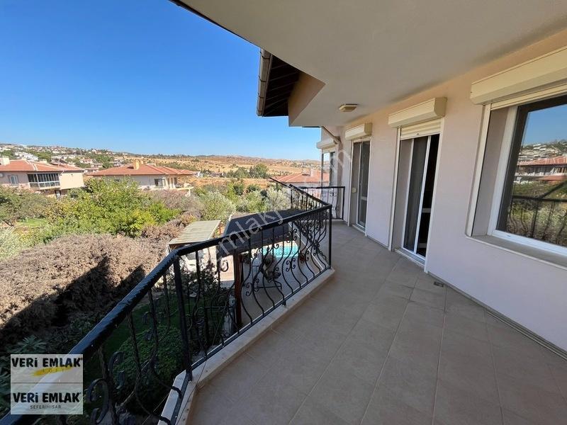 Veri'den Turunçevler'de Havuzlu Tam Müstakil 5+1 Lüks Villa — fotoğraf 13