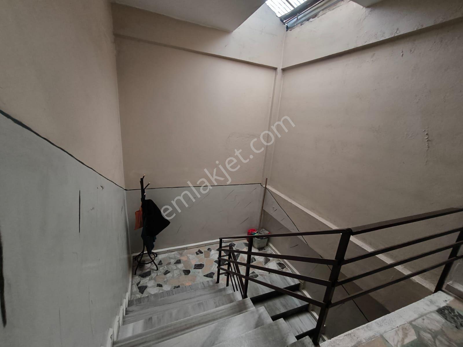 Adapazarı Çeşme Meydanında 156 M² 3+1 | Kentsel Dönüşüm Fırsatı — fotoğraf 7