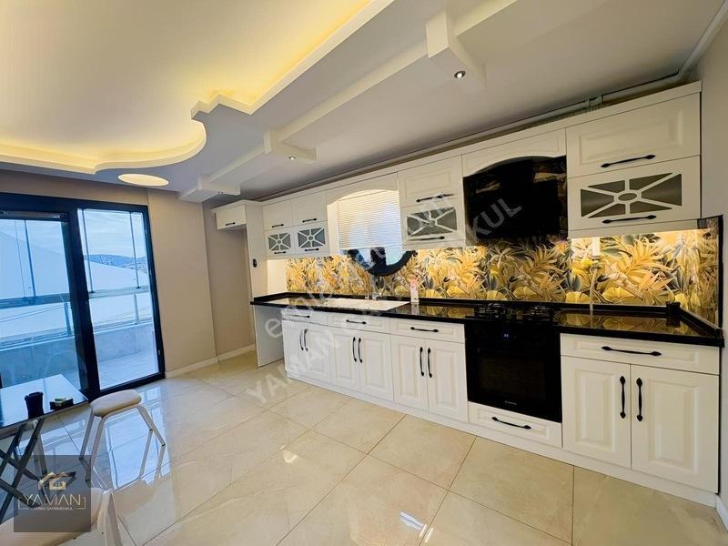 Hürriyet Mahallesi Cuma Pazarı Karşısı 260m² 3+1 Satılık Dubleks — fotoğraf 2