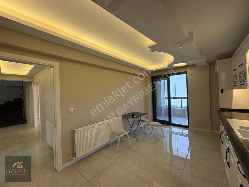 Hürriyet Mahallesi Cuma Pazarı Karşısı 260m² 3+1 Satılık Dubleks — fotoğraf 5