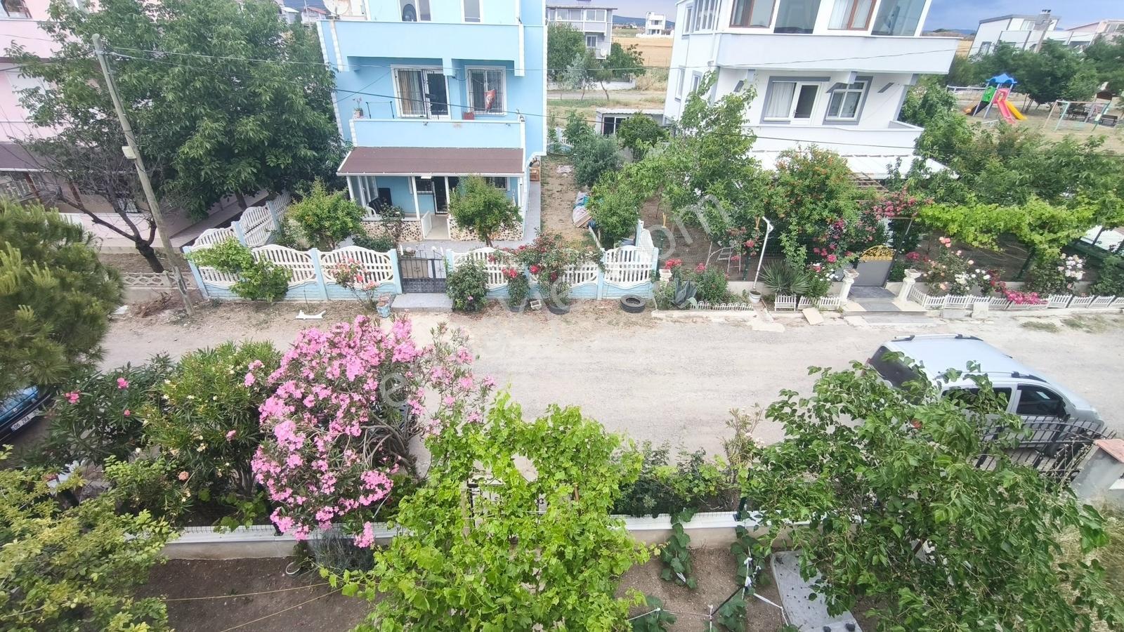 Kaya Emlak-k.terzi / Açelya Sitesinde 4+1 Satılık 3 Kat Tribleks — fotoğraf 26