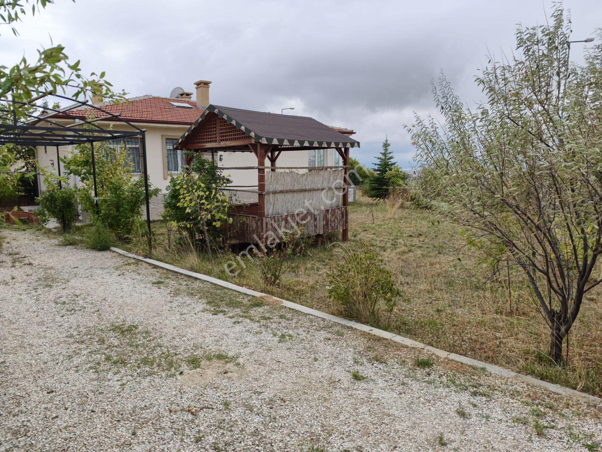 Hüyük İmrenler Mahallesinde Satılık Göl Ve Doğa Manzaralı Villa — fotoğraf 23