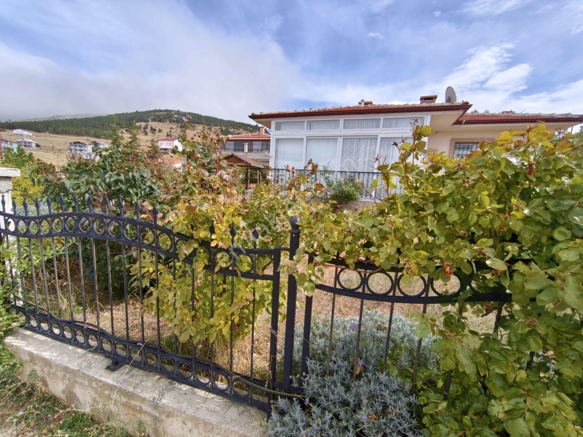 Hüyük İmrenler Mahallesinde Satılık Göl Ve Doğa Manzaralı Villa — fotoğraf 26
