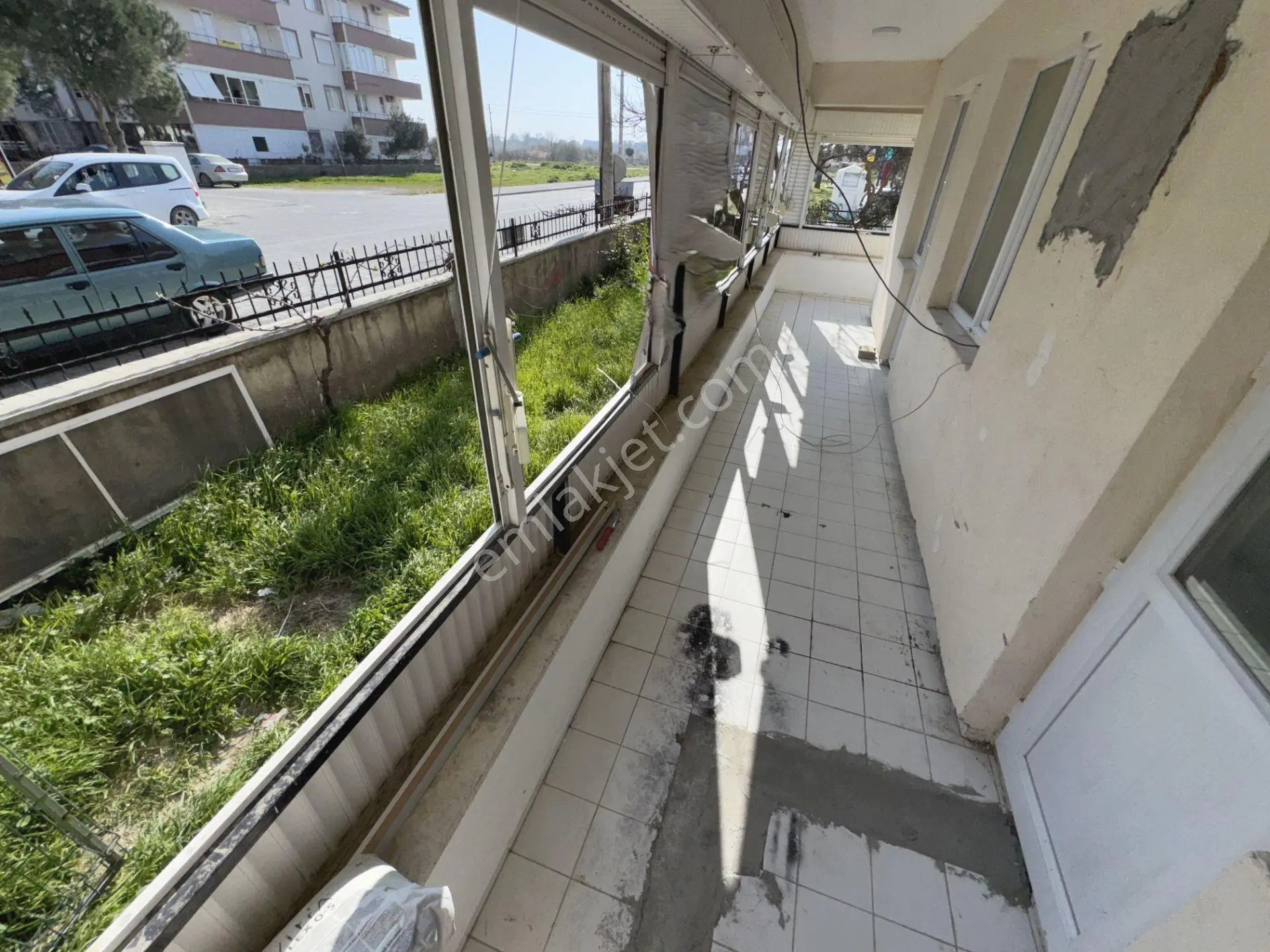 ▶ Güç Gayrimenkul'den Akçay'da Denize Yakın Müstakil Tadında Çok Şık 2+1 Daire — fotoğraf 6