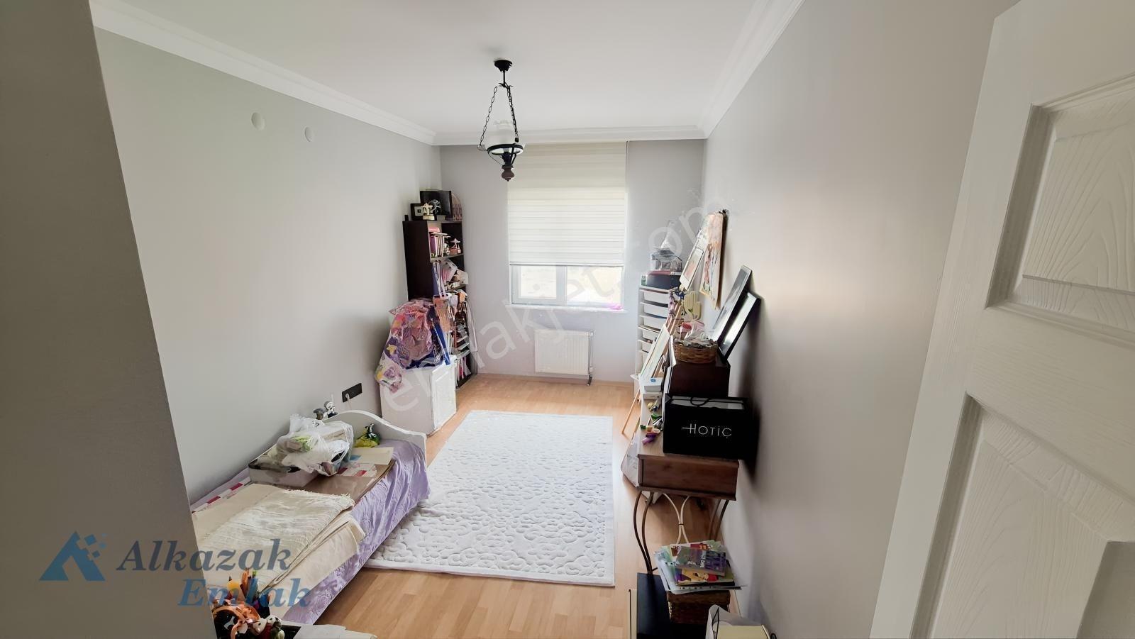 Toki Turkuazda Ck Tipi Ebeveyn Banyolu Satılık 4+1 Daire — fotoğraf 18