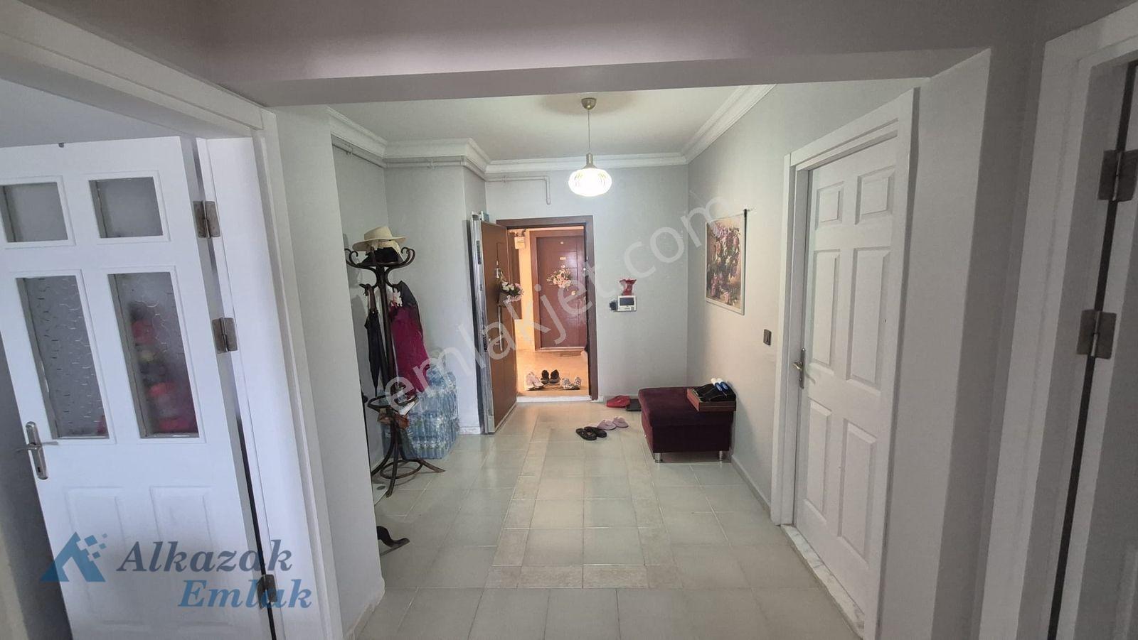 Toki Turkuazda Ck Tipi Ebeveyn Banyolu Satılık 4+1 Daire — fotoğraf 19