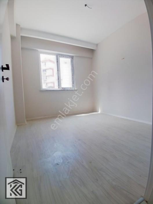 Akabe Mahallesi Tramvay Durağı Yanı Satılık 4+1 Daire — fotoğraf 6