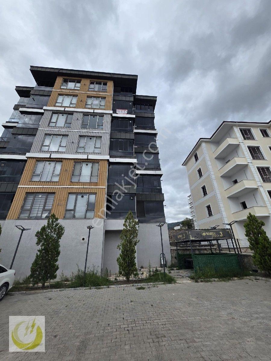 Tokat Merkez Güneşli De Eşyalı 1+1 Satlık Daire