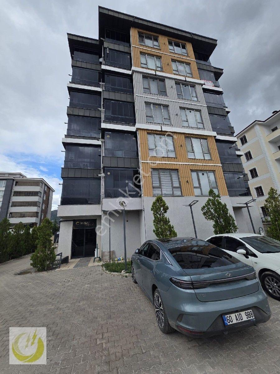 Tokat Merkez Güneşli De Eşyalı 1+1 Satlık Daire — fotoğraf 3