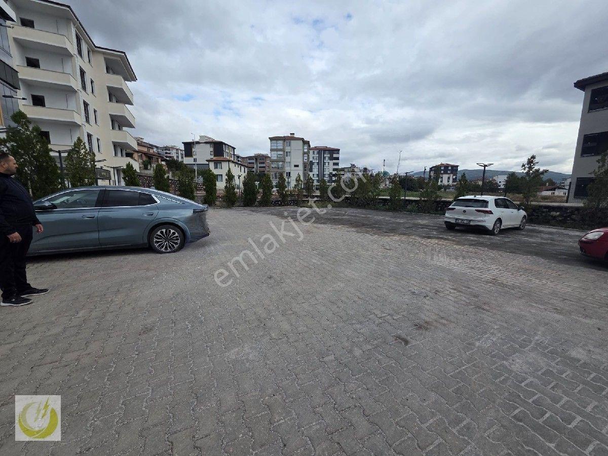 Tokat Merkez Güneşli De Eşyalı 1+1 Satlık Daire — fotoğraf 4