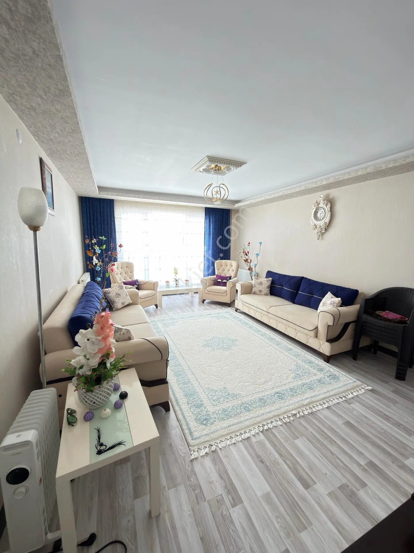 Güler Emlak 'dan Feridunçelik Mah. 3+1 Merkezi Konum Full Yapılı Satılık Daire