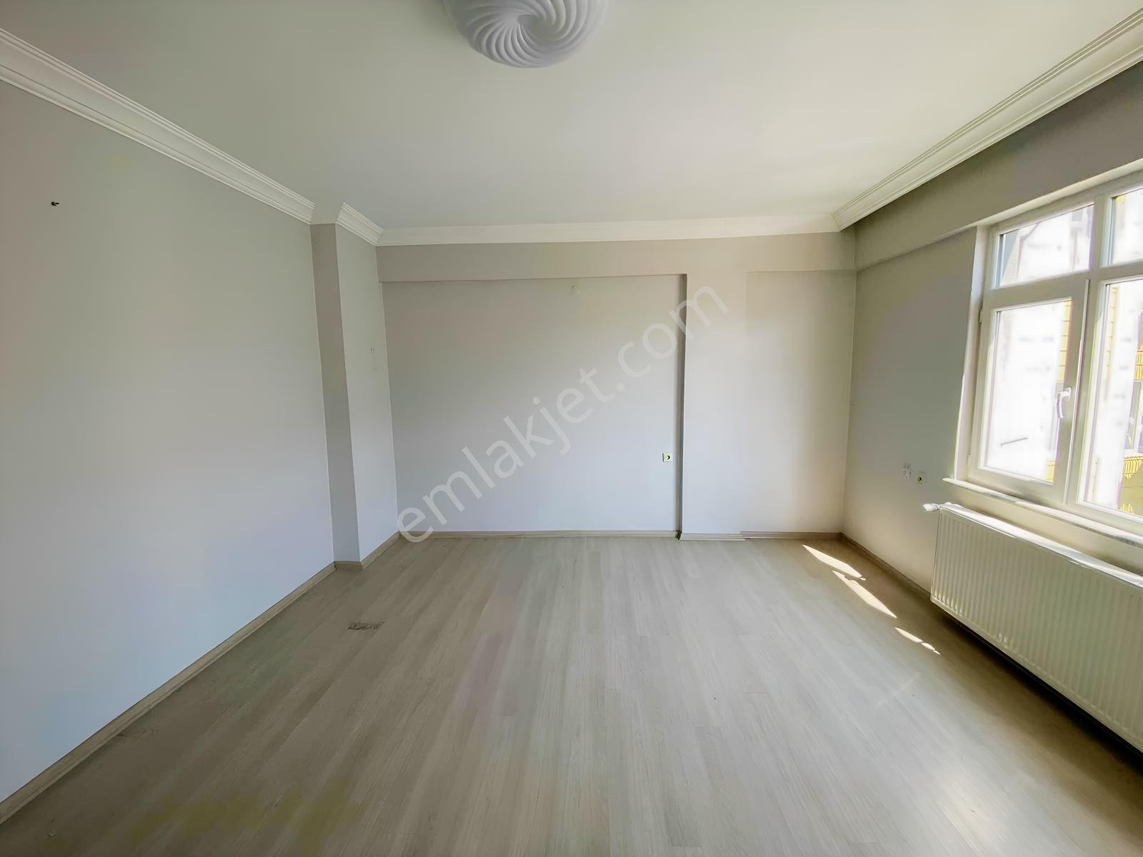 Bulut Emlak'tan Merkezi Konumda Uygun Fiyatlı Geniş 3+1 — fotoğraf 18