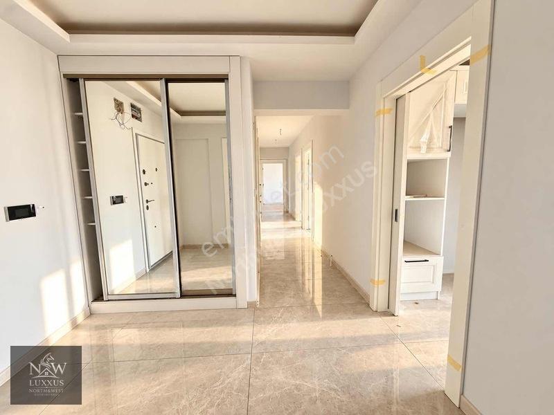Cansel Çoban | Türközünde İncesu Cd. Bitişi Sıfır 3+1 145m² Net — fotoğraf 4
