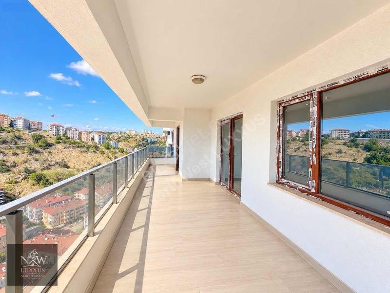 Cansel Çoban | Türközünde İncesu Cd. Bitişi Sıfır 3+1 145m² Net — fotoğraf 8