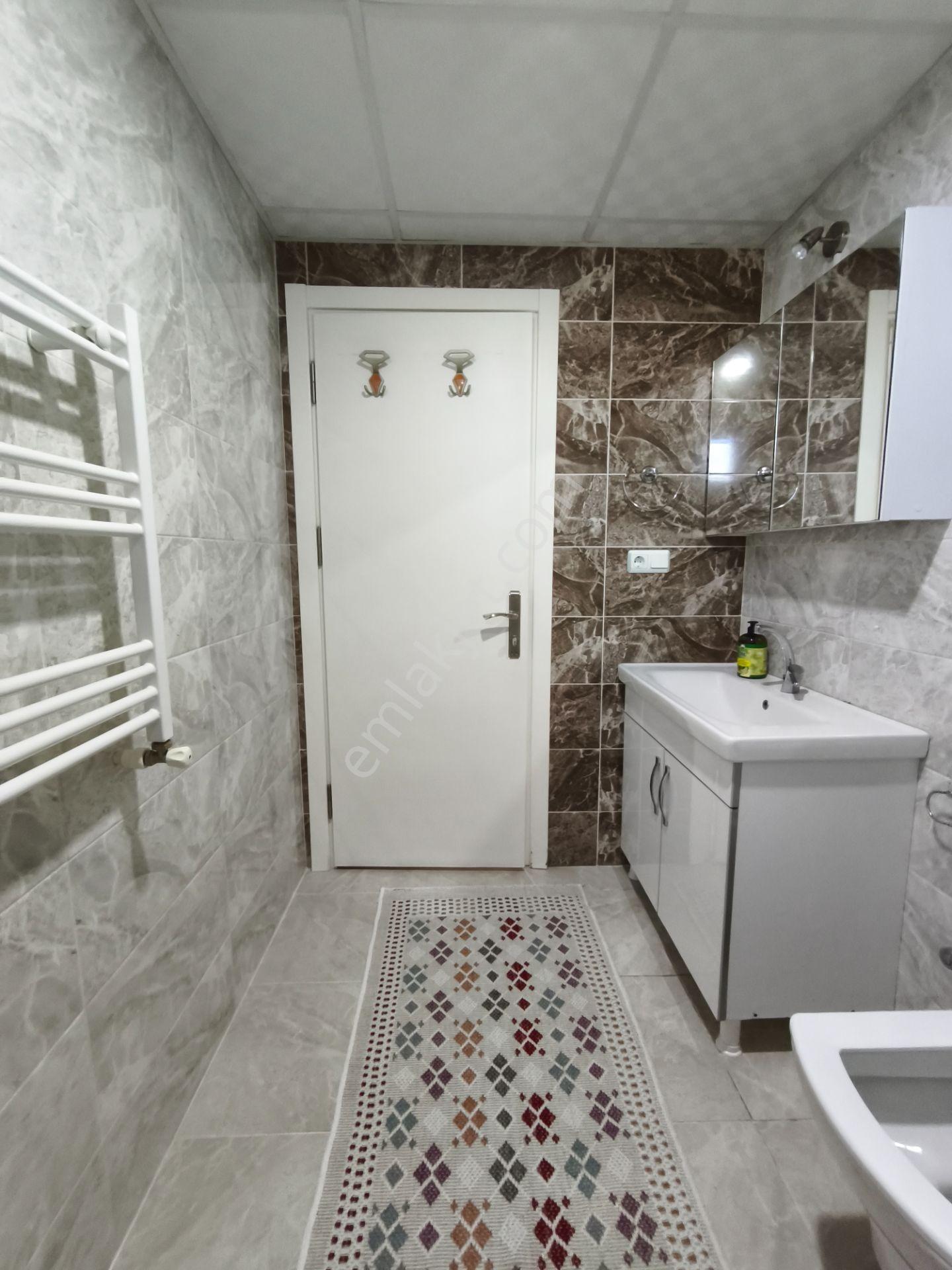 Truva/nazım'dan Tramvay Durağında Eşyalı Kiracılı Satılık 1+1 D. — fotoğraf 10