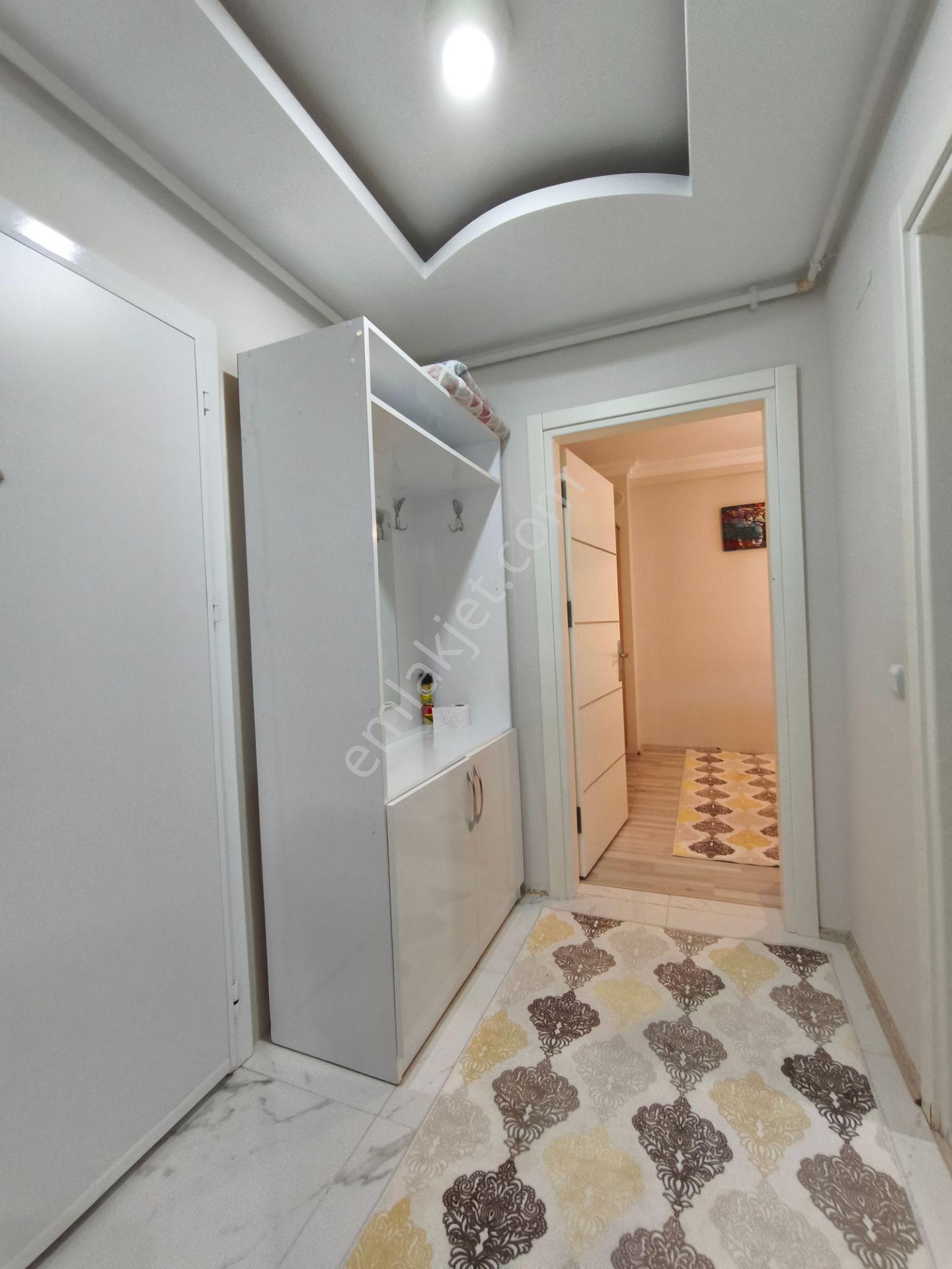Truva/nazım'dan Tramvay Durağında Eşyalı Kiracılı Satılık 1+1 D. — fotoğraf 12