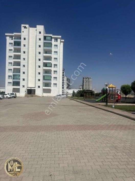 Üçkuyularda 5 Yıllık Sitede Satılık Fırsat 2+1 Ara Kat Daire — fotoğraf 16