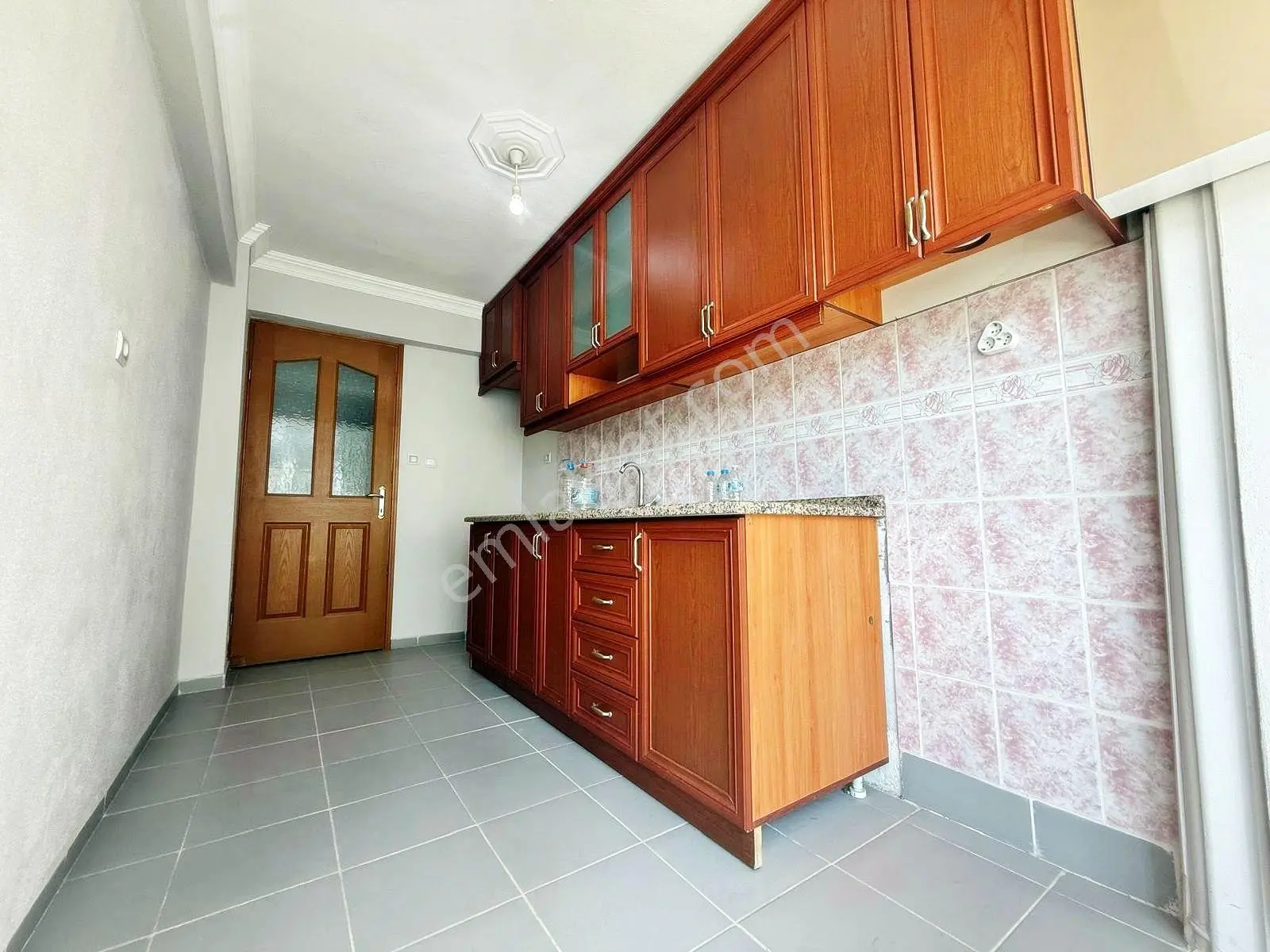 Aktif'ten Akçay'da Satılık Ön Cephe Arakat Çift Balkonlu Ferah 2+1 Daire — fotoğraf 9