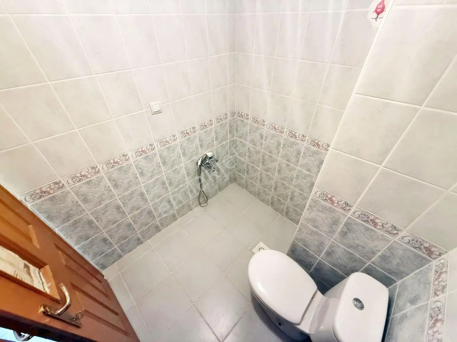 Aktif'ten Akçay'da Satılık Ön Cephe Arakat Çift Balkonlu Ferah 2+1 Daire — fotoğraf 23