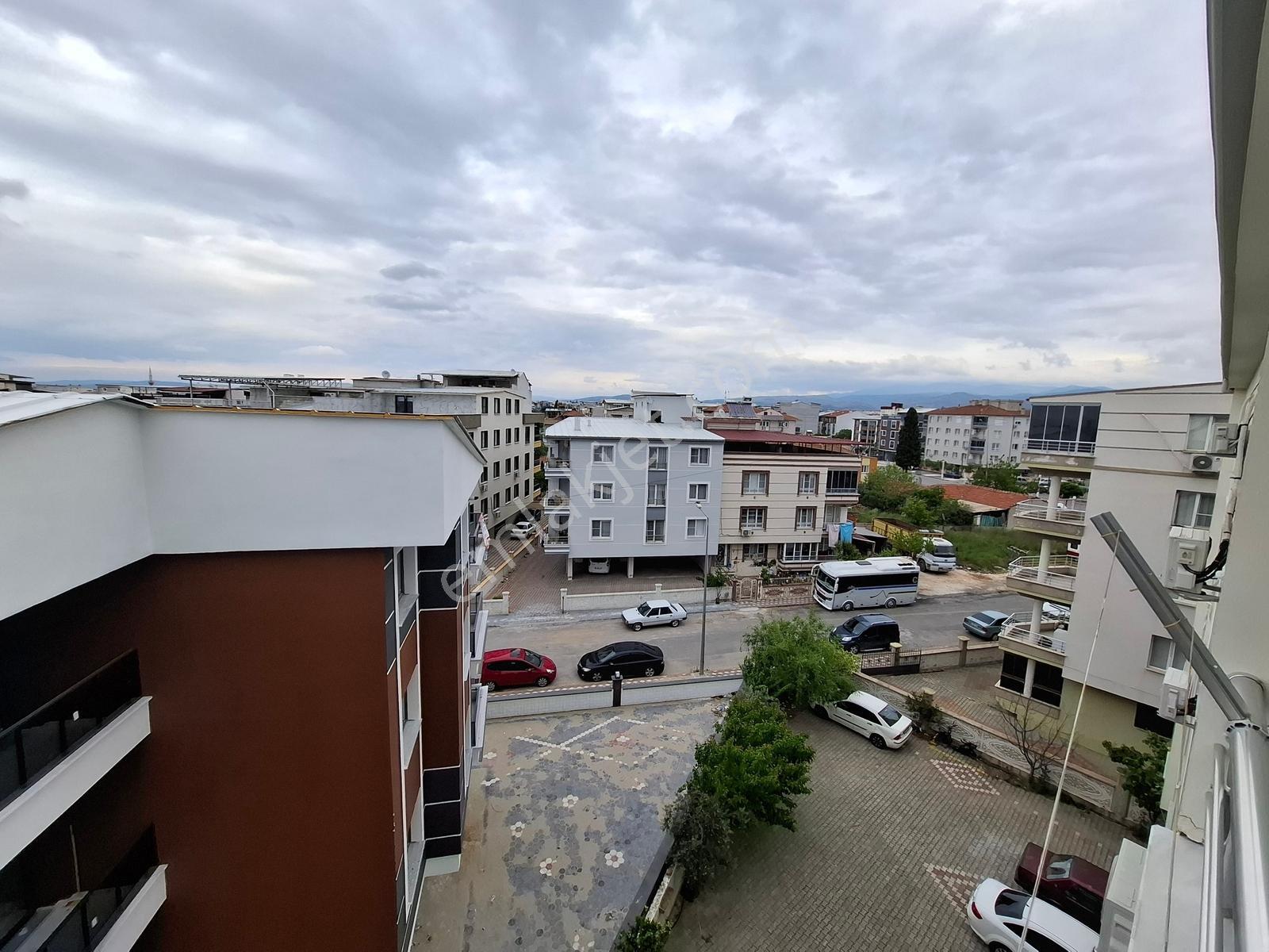 Akhisar Cumhuriyet Fahri Sertel Emlaktan Satılık 3+1 — fotoğraf 32