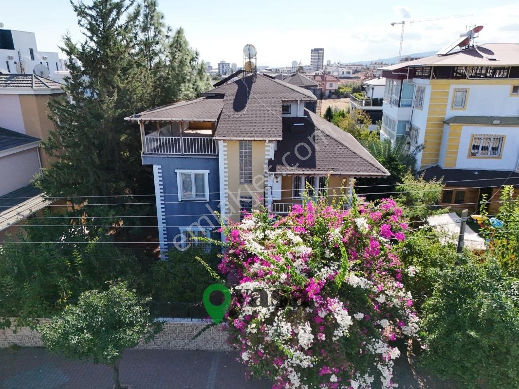 Yaşa Gyd - Zeytinkent Sitesinde | Havuzlu 5+1 Satılık Villa — fotoğraf 2
