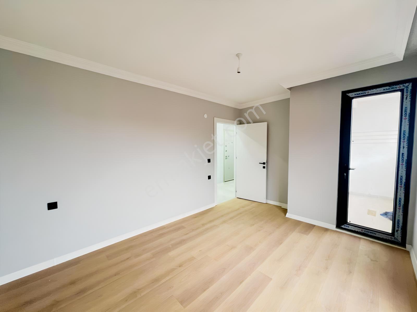 Tuzla Caddesi Yanı Çift Kapılı Asansör'lü 3+1 Dublex Daire — fotoğraf 4