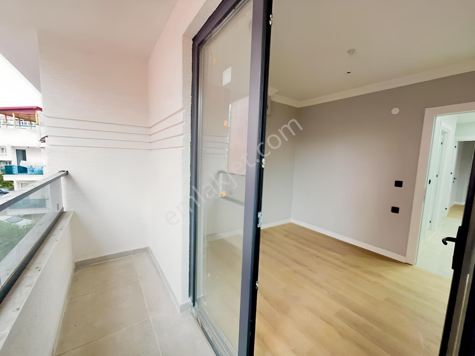 Tuzla Caddesi Yanı Çift Kapılı Asansör'lü 3+1 Dublex Daire — fotoğraf 9
