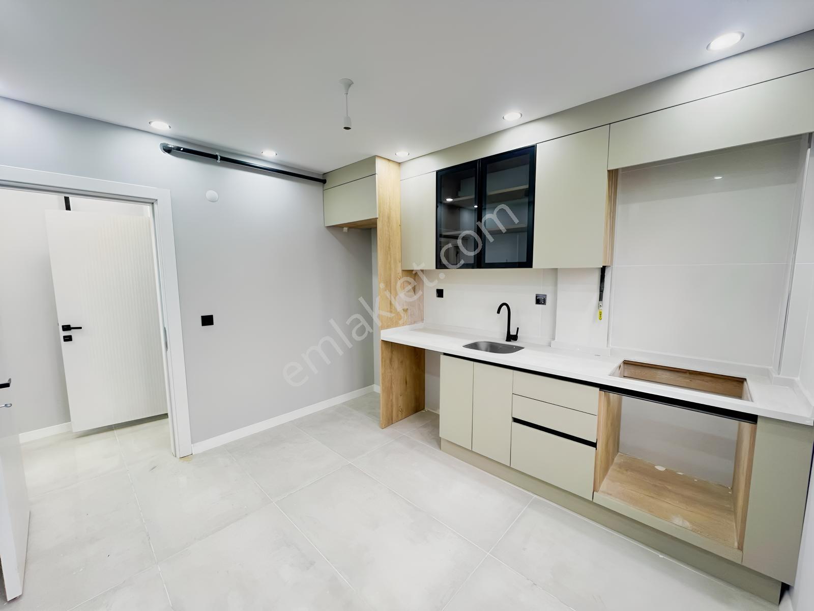 Tuzla Caddesi Yanı Çift Kapılı Asansör'lü 3+1 Dublex Daire — fotoğraf 12