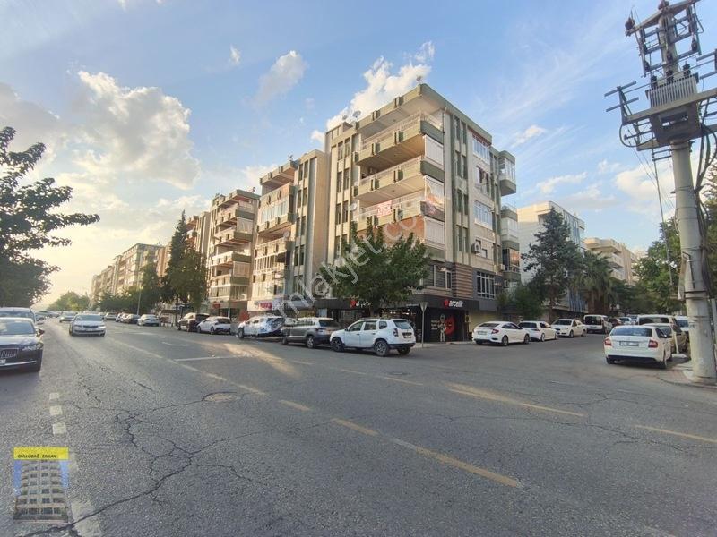Emniyet Caddesine Sıfır 4+1 — fotoğraf 3