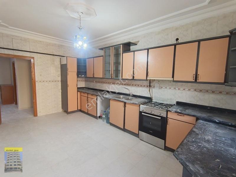 Emniyet Caddesine Sıfır 4+1 — fotoğraf 24