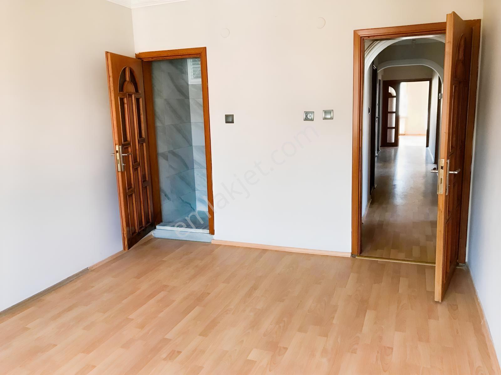 Re/max Nadirden Teyyaredüzünde 140 M² Satılık 3+1 — fotoğraf 5