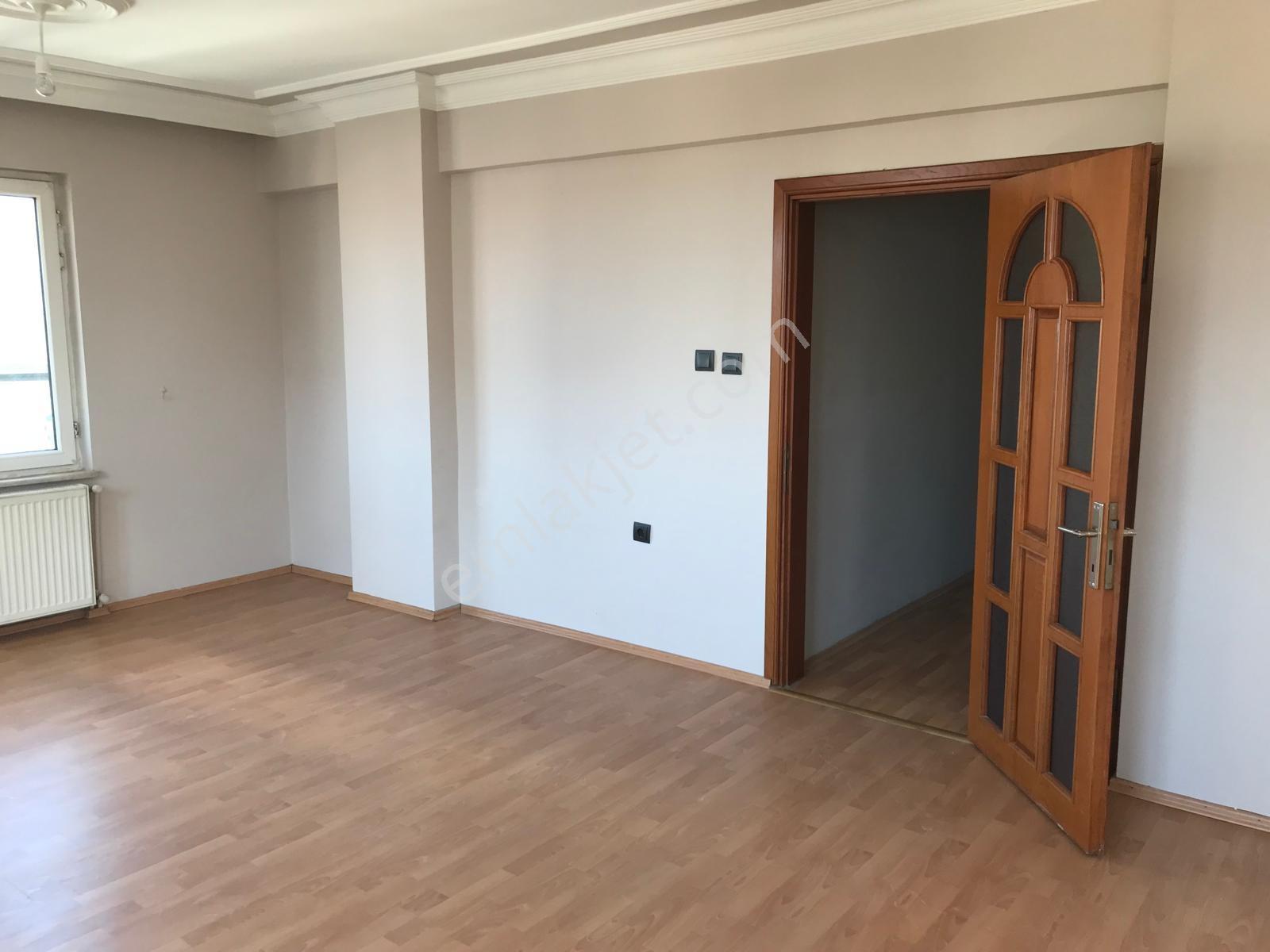 Re/max Nadirden Teyyaredüzünde 140 M² Satılık 3+1 — fotoğraf 14