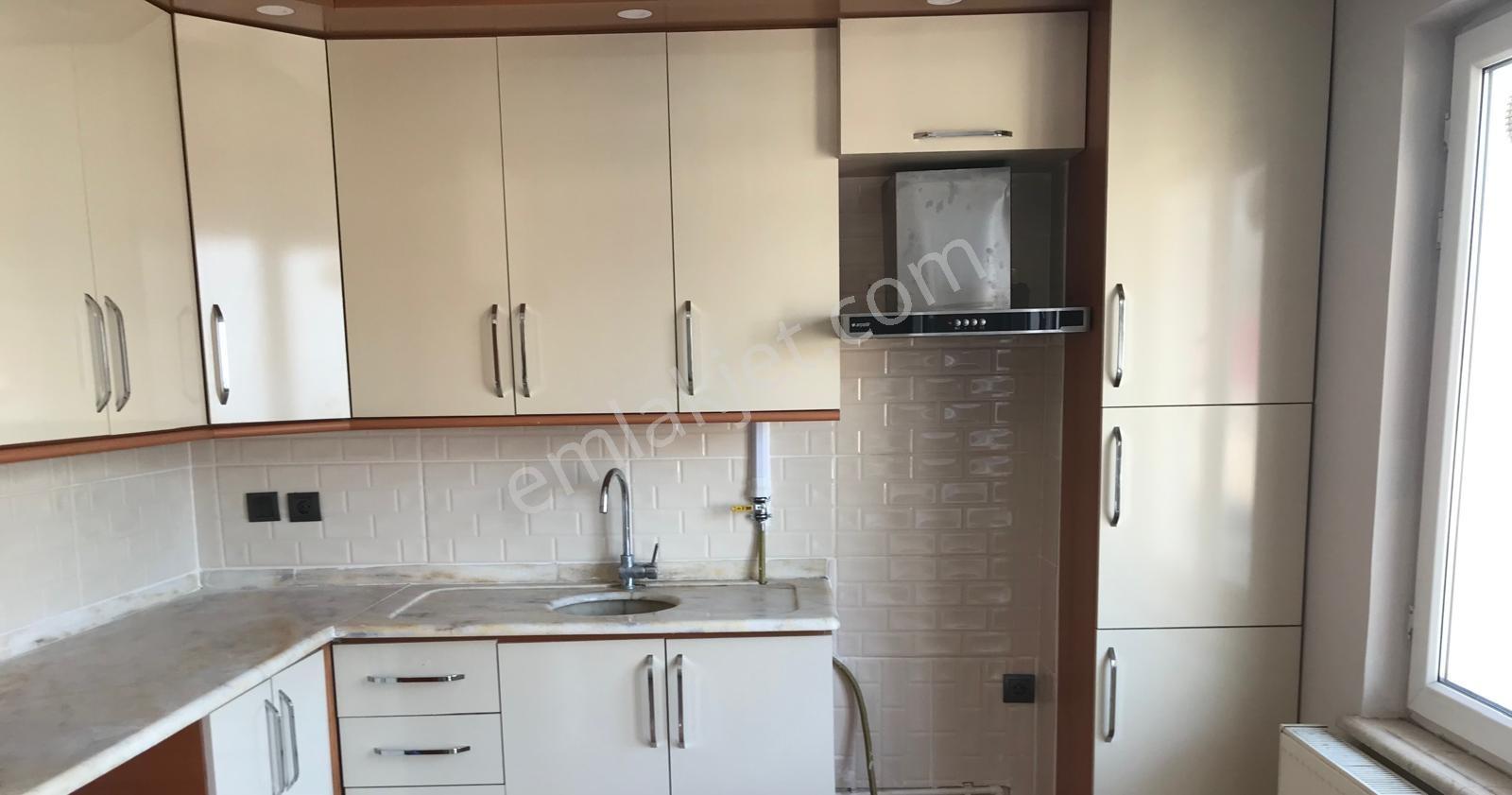 Re/max Nadirden Teyyaredüzünde 140 M² Satılık 3+1 — fotoğraf 16