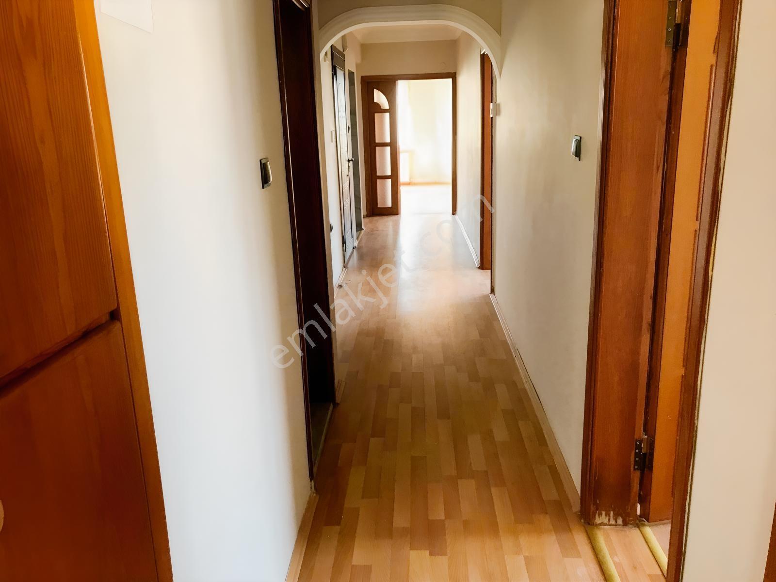 Re/max Nadirden Teyyaredüzünde 140 M² Satılık 3+1 — fotoğraf 19