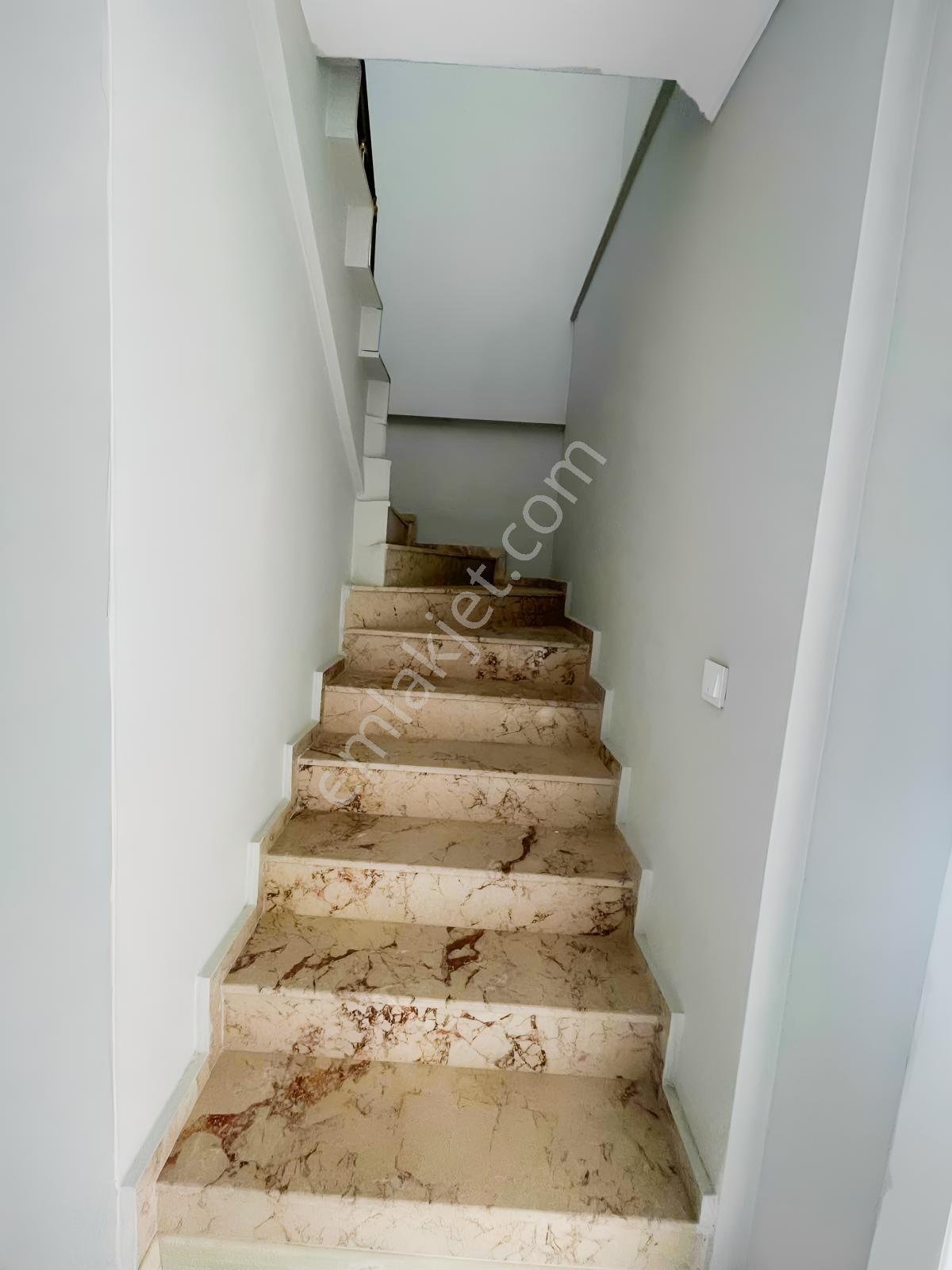 Hisar Mahallesinde Satılık 3+1 Ayrı Mutfak Dubleks Daire — fotoğraf 12
