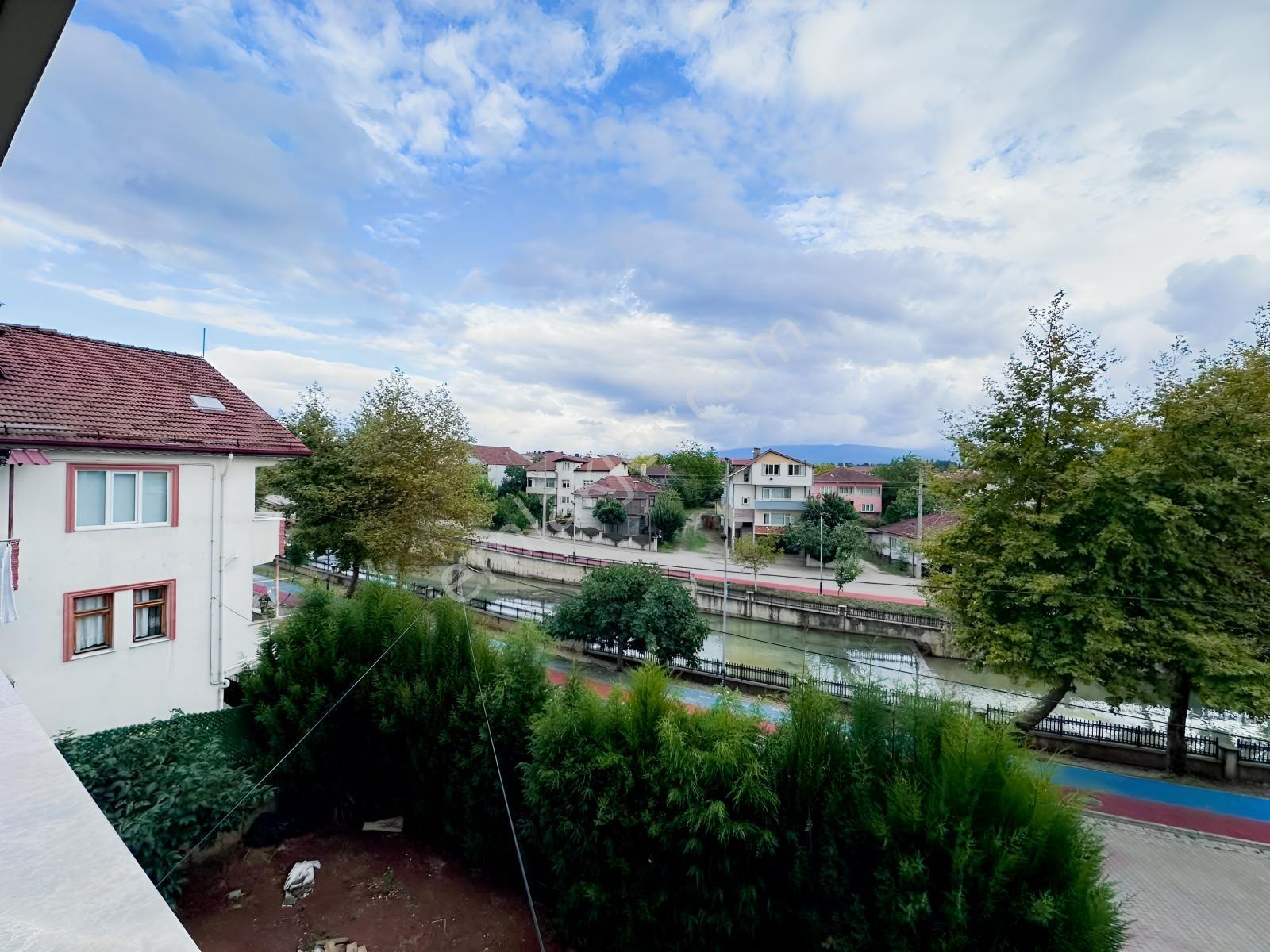 Meriç Çayrak'Tan Uludere Çayı Manzaralı Satılık 3+1 Daire(Araynz