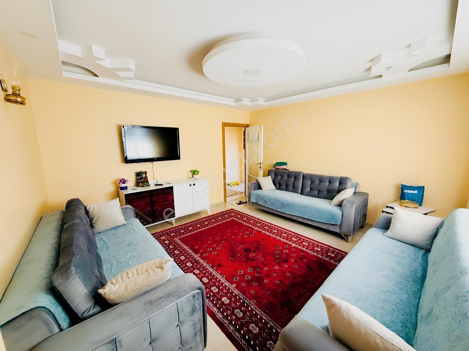 Mehmet Akif Mah. Satılık 5+2 220m2 Dubleks Daire — fotoğraf 3