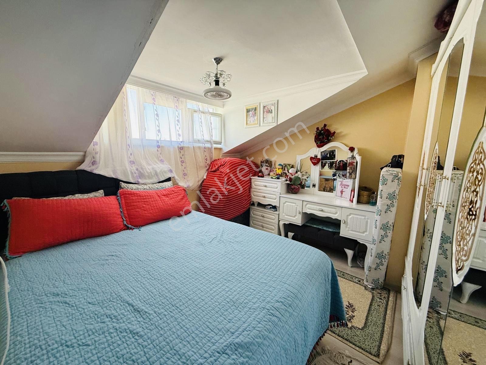 Mehmet Akif Mah. Satılık 5+2 220m2 Dubleks Daire — fotoğraf 14