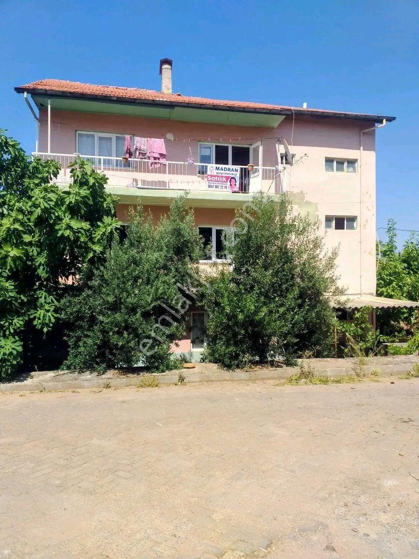 Karacasu Merkezde Satılık Komple Bina — fotoğraf 13