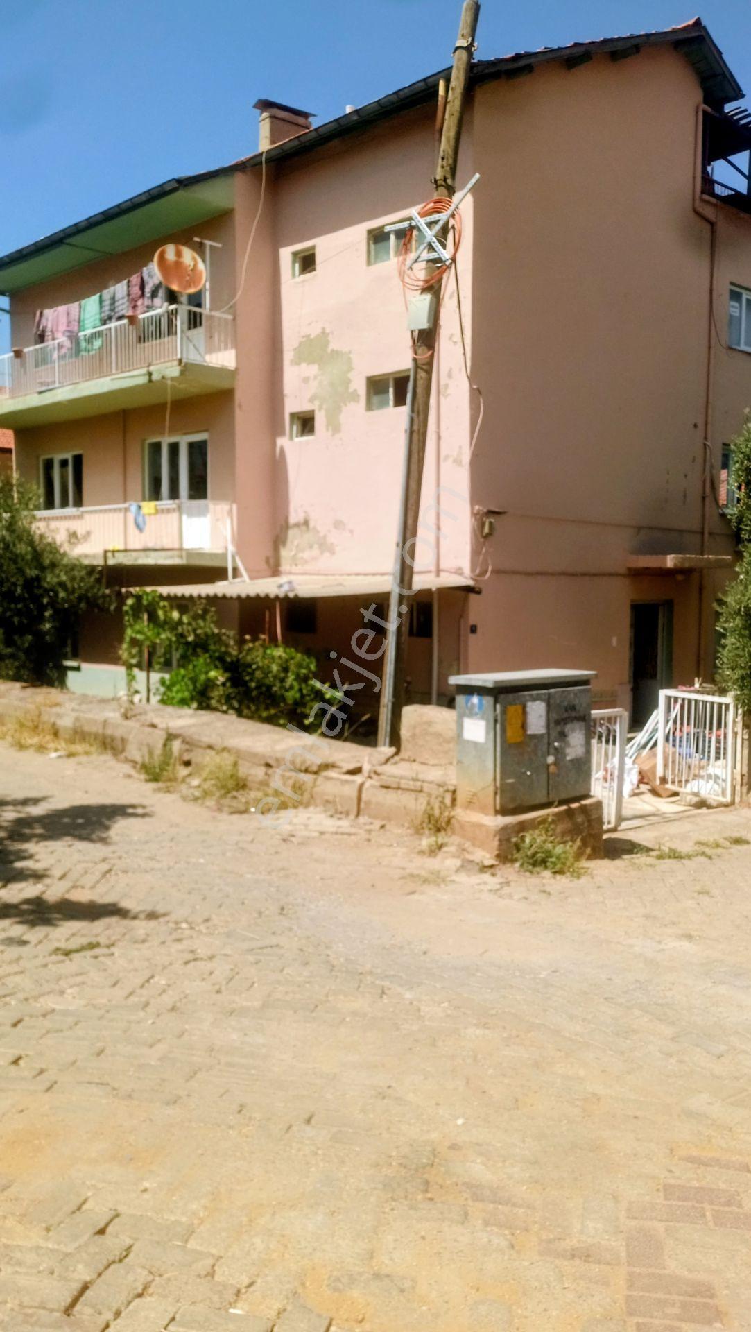 Karacasu Merkezde Satılık Komple Bina — fotoğraf 16