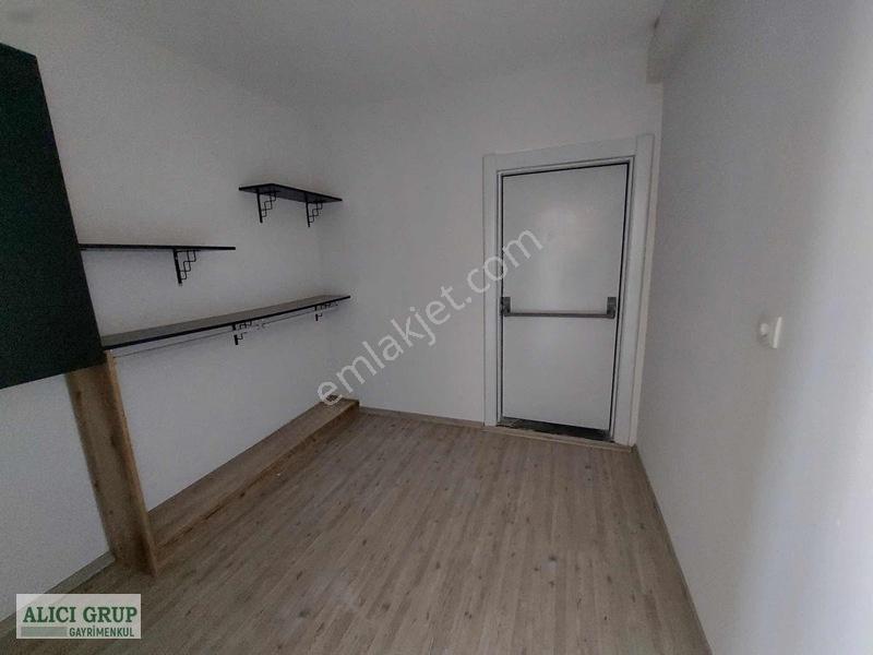 #stad Yakını Geniş Oturum İskanlı Hasarsız 1+1.5 Satılık Daire — fotoğraf 10