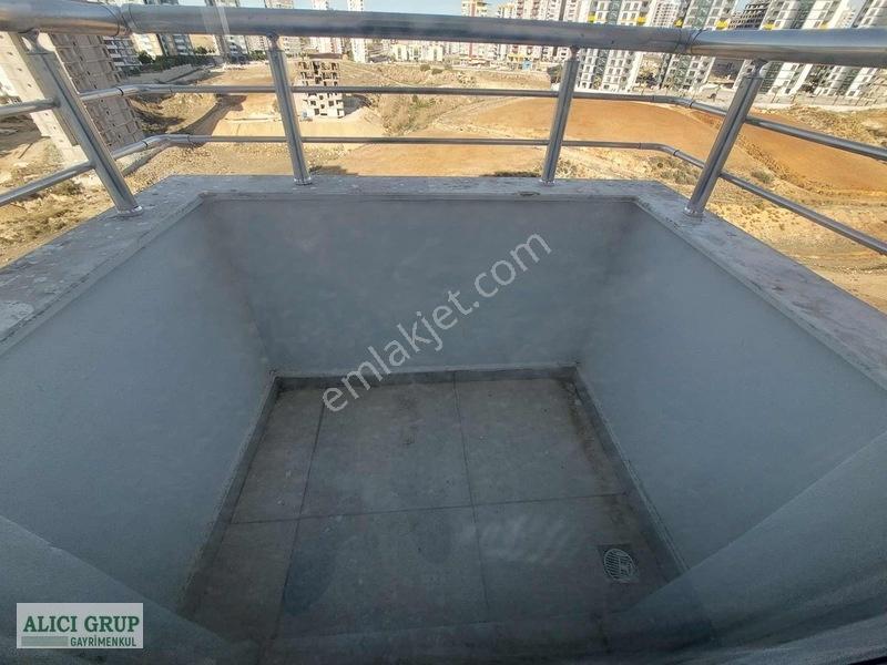 #stad Yakını Geniş Oturum İskanlı Hasarsız 1+1.5 Satılık Daire — fotoğraf 19
