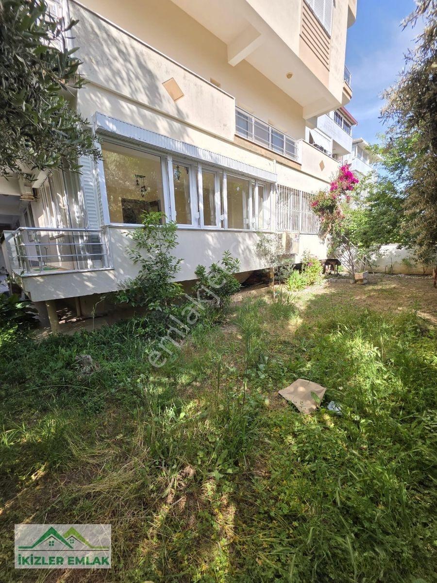 Satılık - Müstakil Bahçeli Daire - Gümüldür'de - Denize 200 Mt — fotoğraf 3