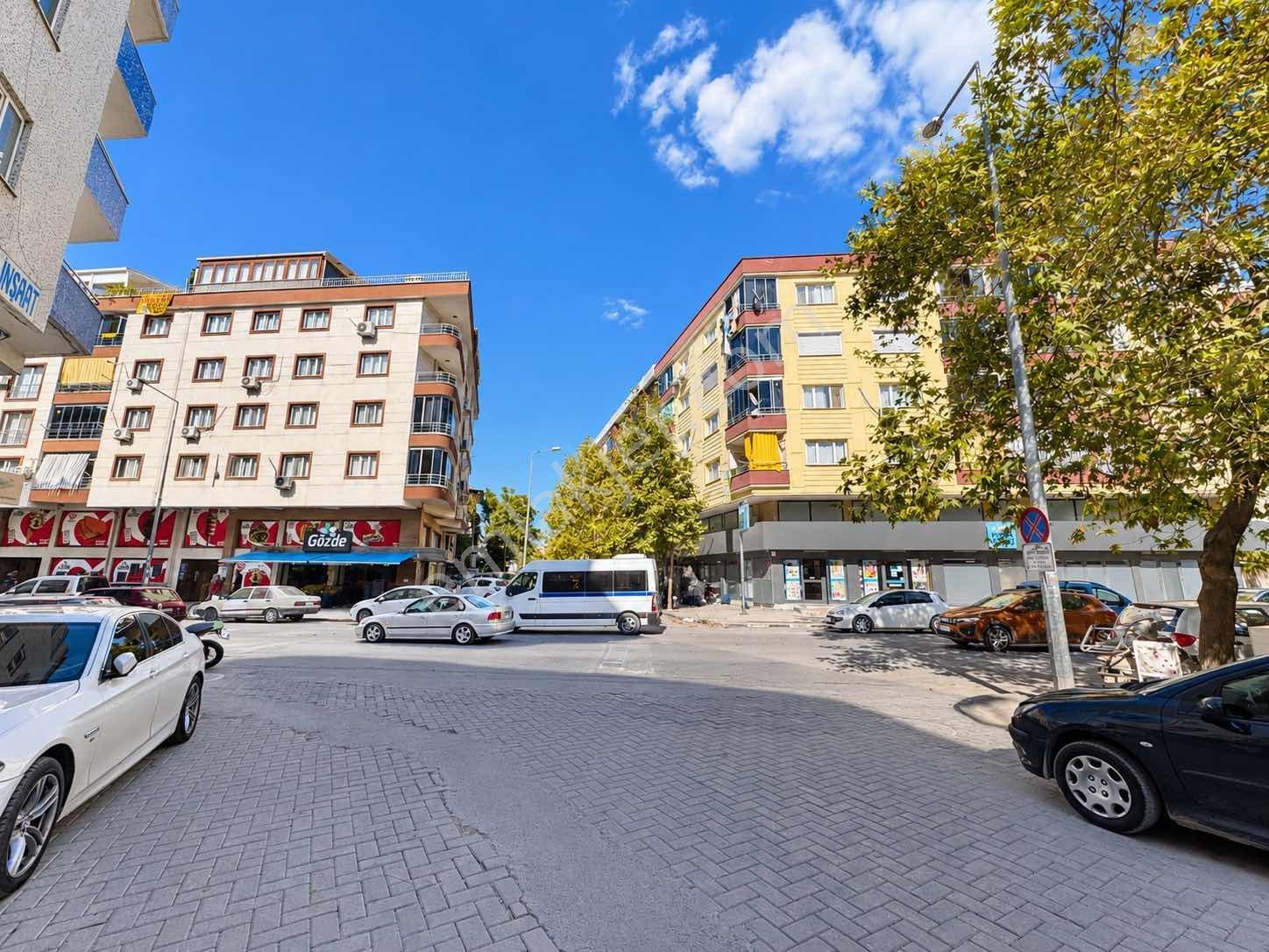 Muradiye Eski Girişte 2+1 Kapalı Mutfak Ara Kat Cam Balkonlu — fotoğraf 2