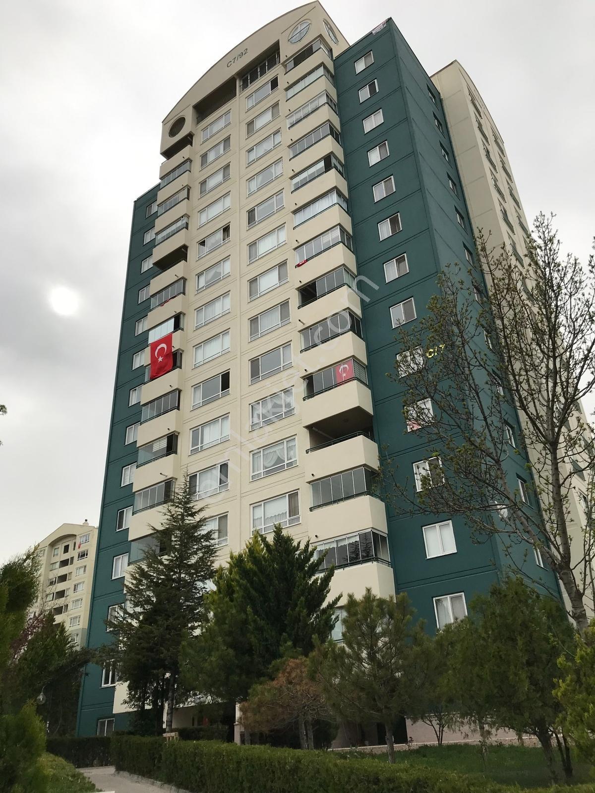 Eryaman Evleri Kent Konaklar Site.'Nde Satılık 4+1 Dubleks Daire