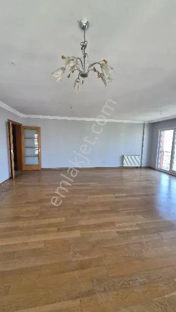 Küçükçekmece Atakent Güneşpark Evlerinde Satılık 4+1 194 M2 Satılık Boş Daire — fotoğraf 11