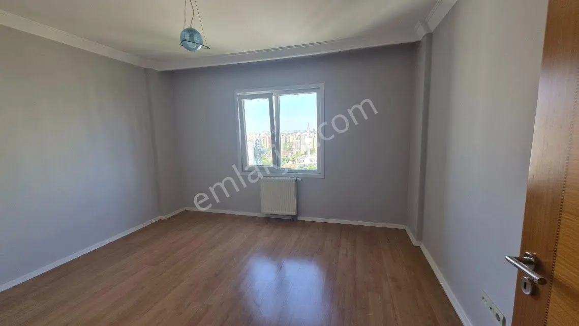 Küçükçekmece Atakent Güneşpark Evlerinde Satılık 4+1 194 M2 Satılık Boş Daire — fotoğraf 18